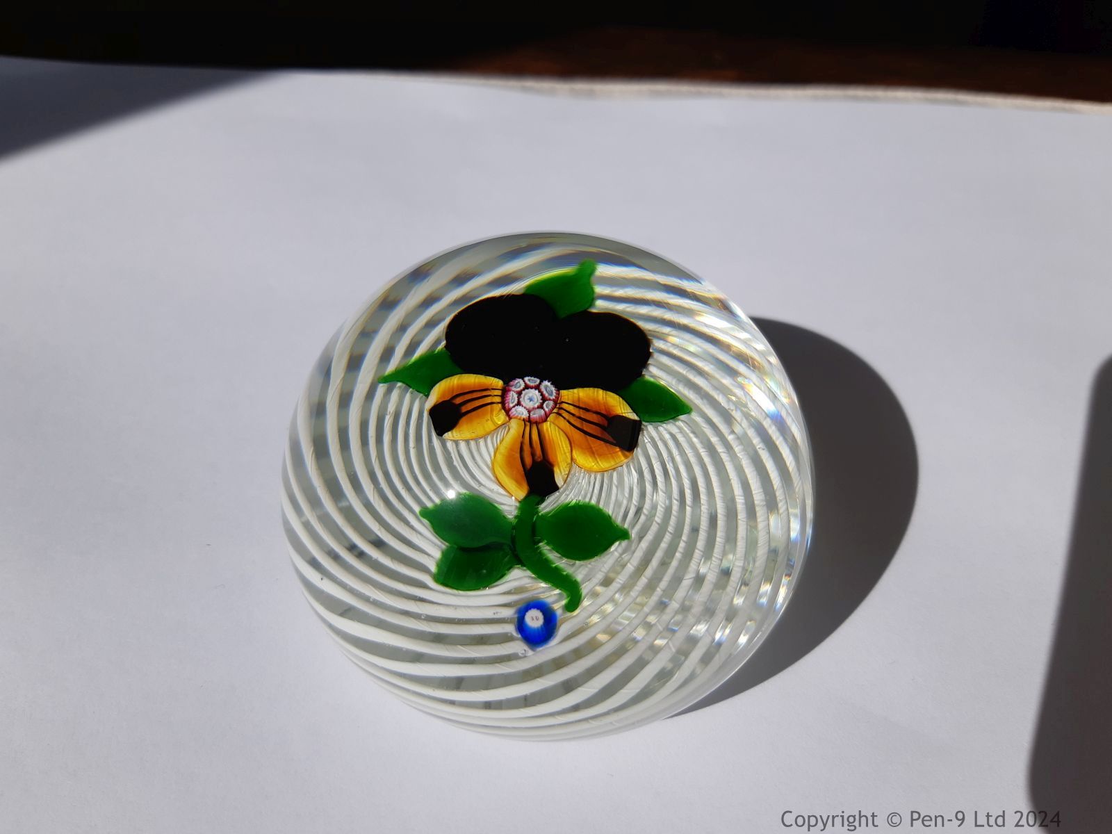 Paperweight Paperweight