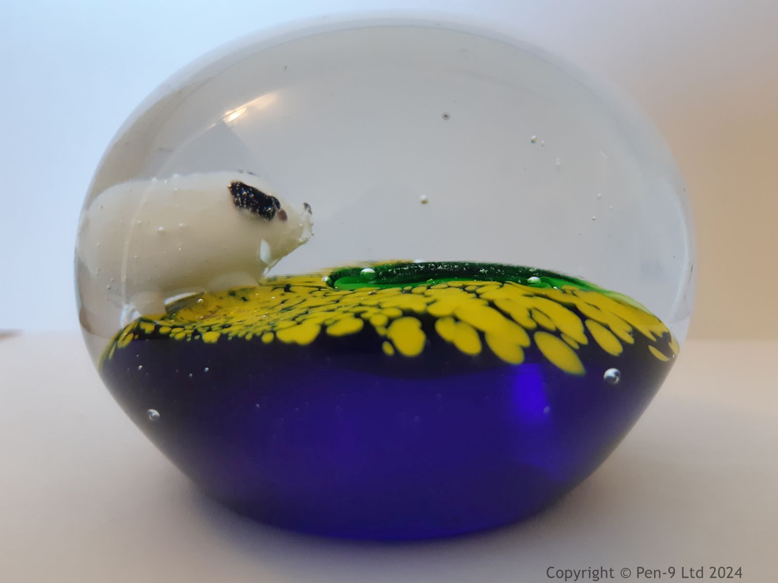 Paperweight Paperweight