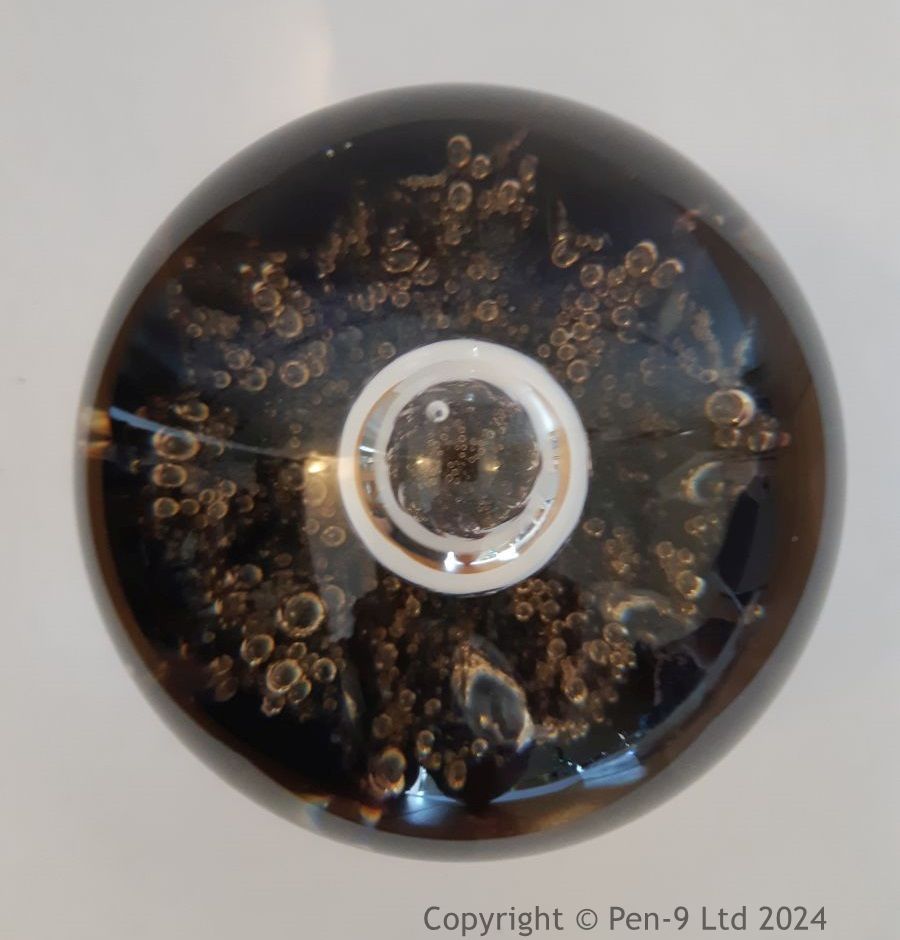 Paperweight Paperweight