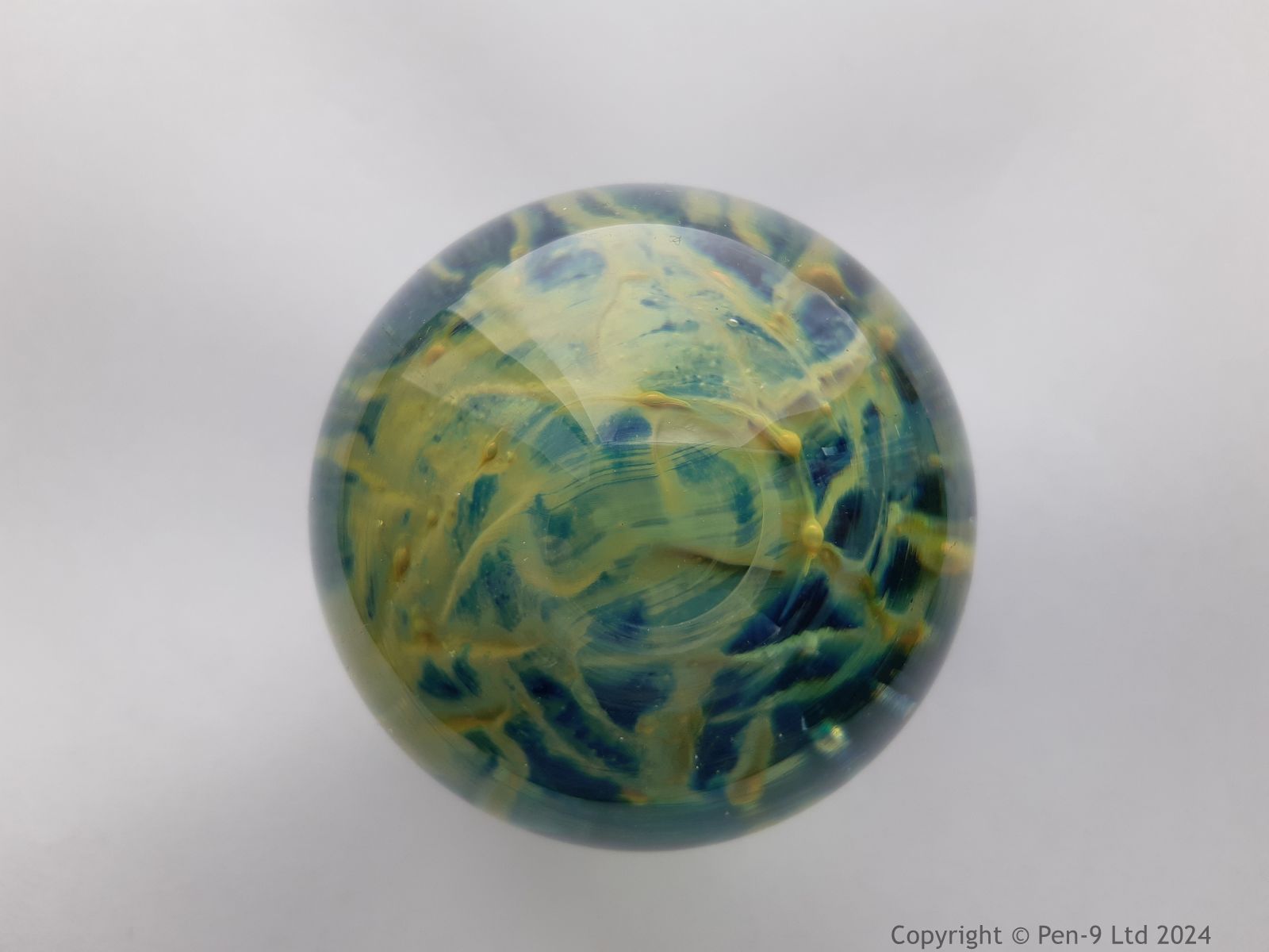 Paperweight Paperweight