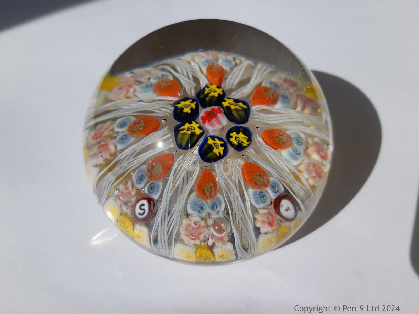 Paperweight Paperweight