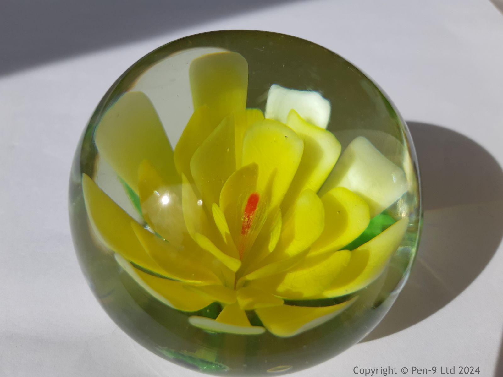 Paperweight Paperweight