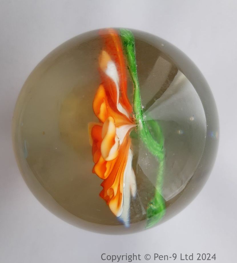 Paperweight Paperweight