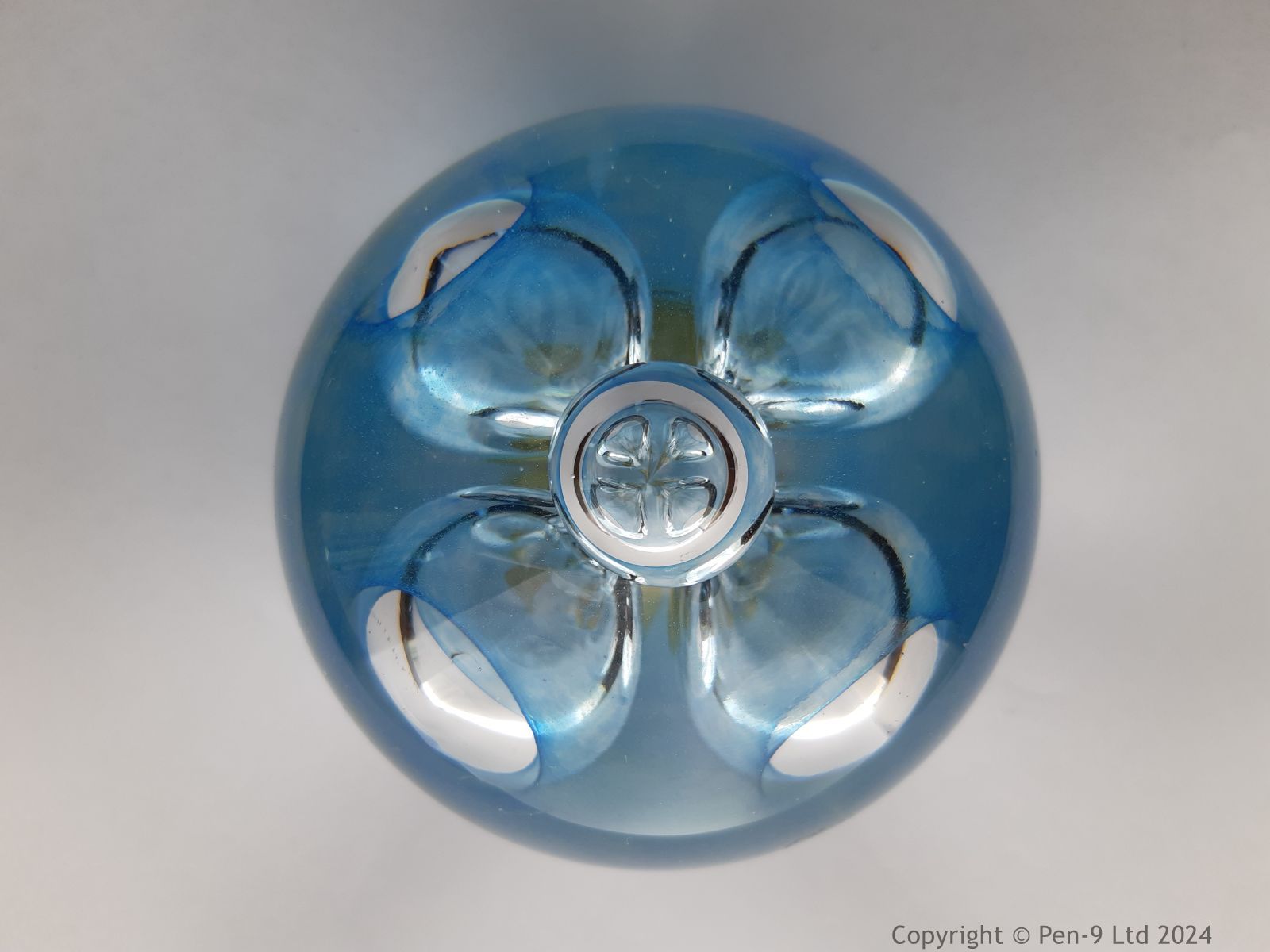 Paperweight Paperweight