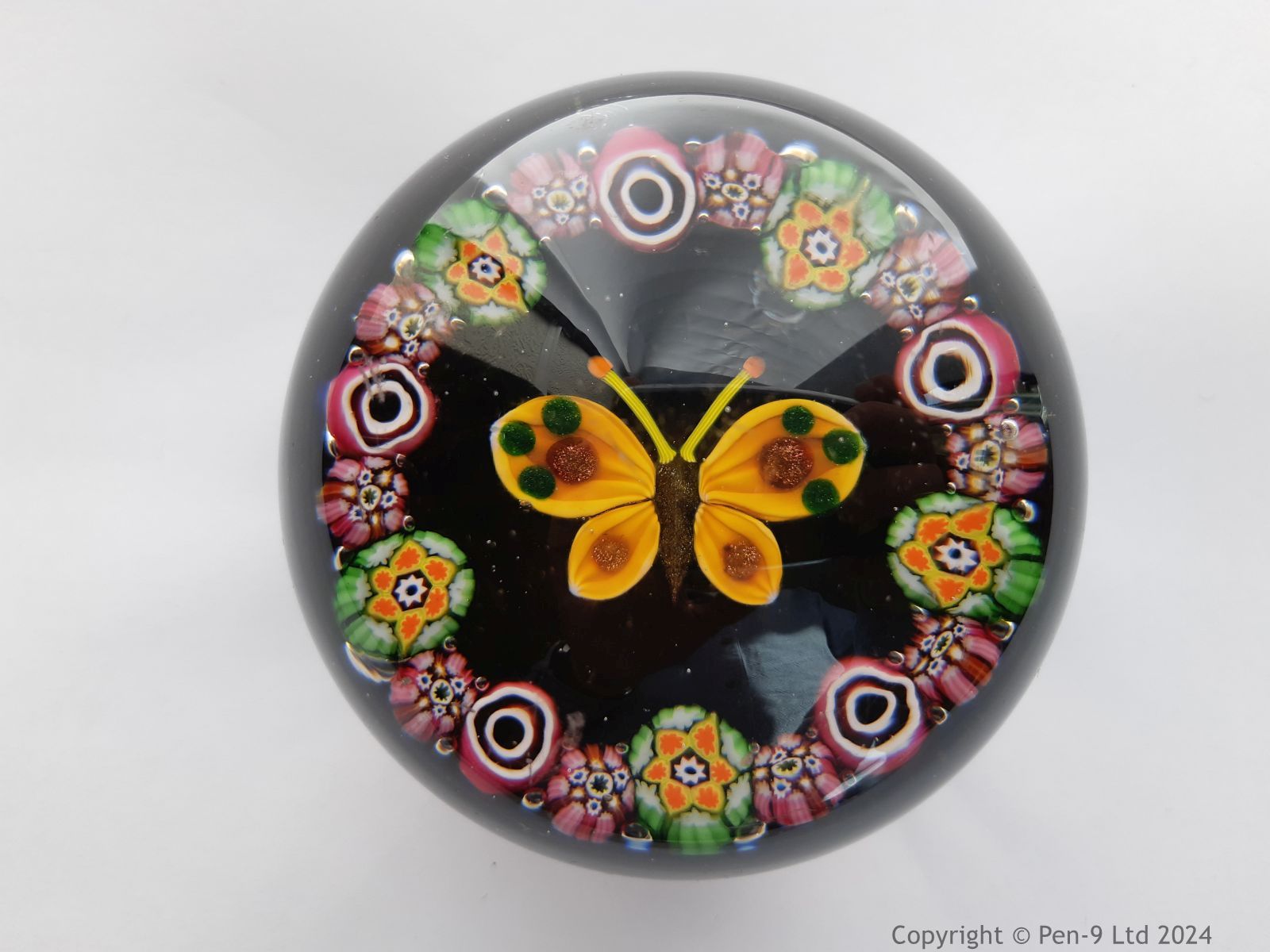 Paperweight Paperweight