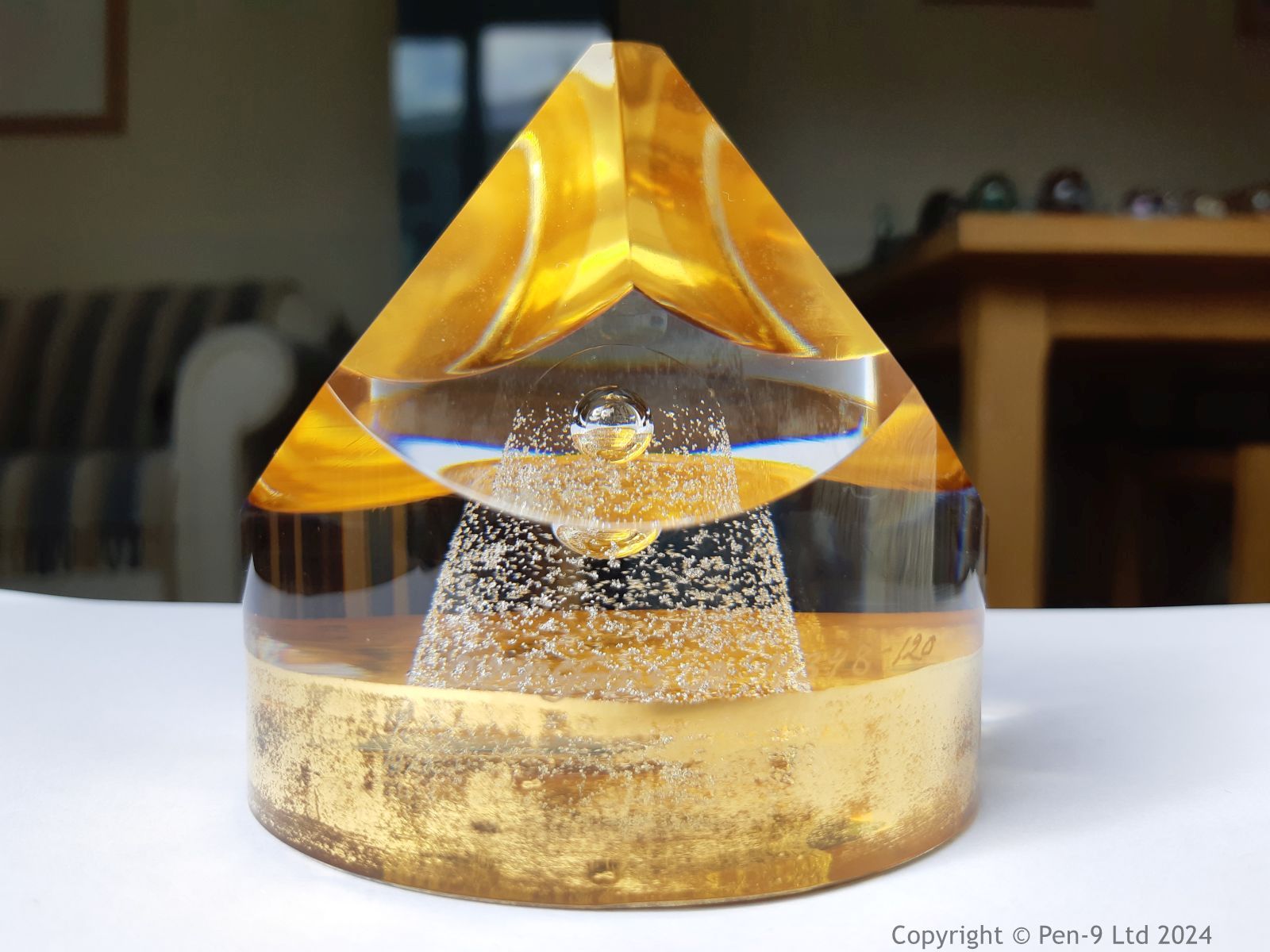 Paperweight Paperweight