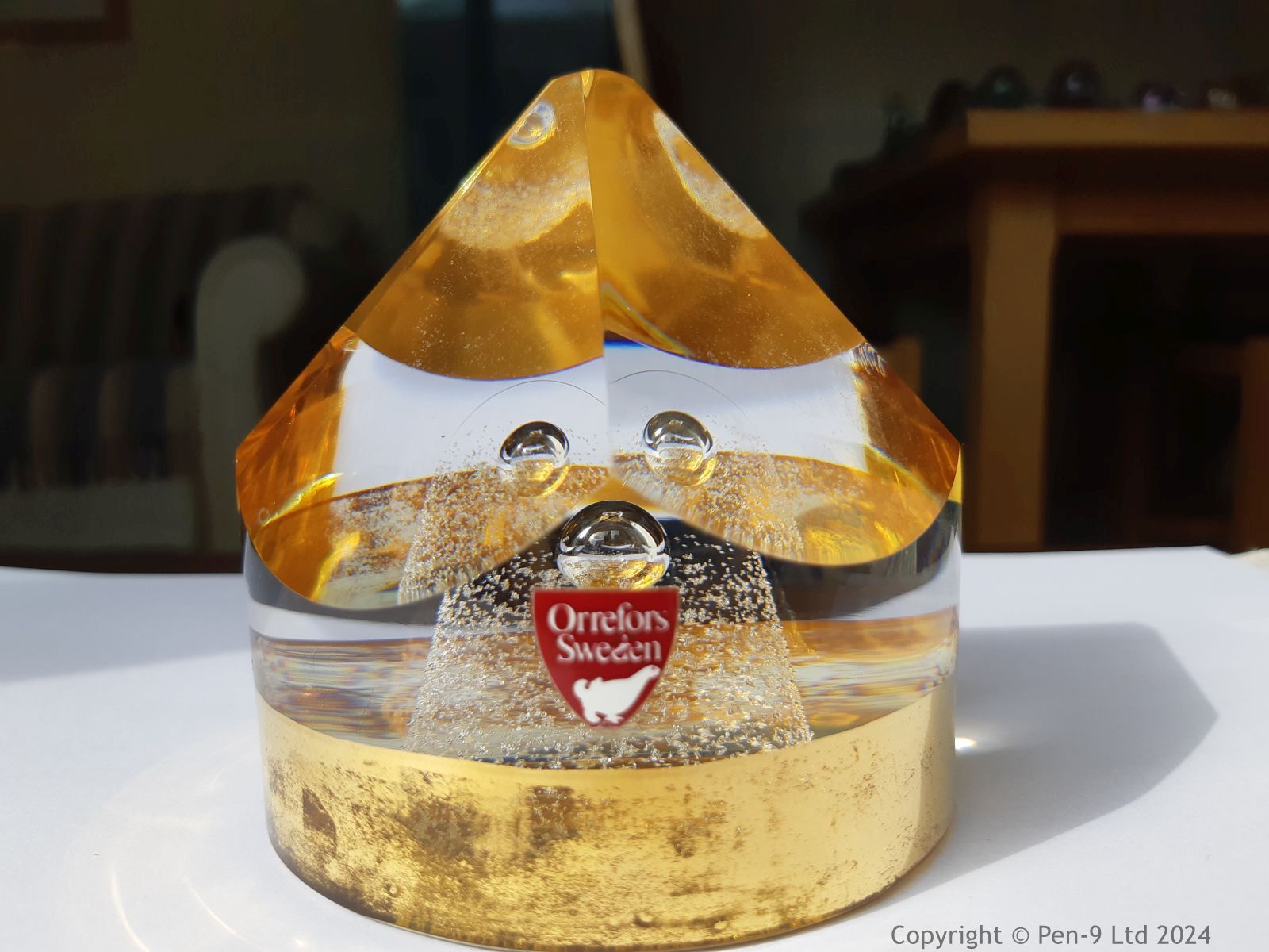 Paperweight Paperweight