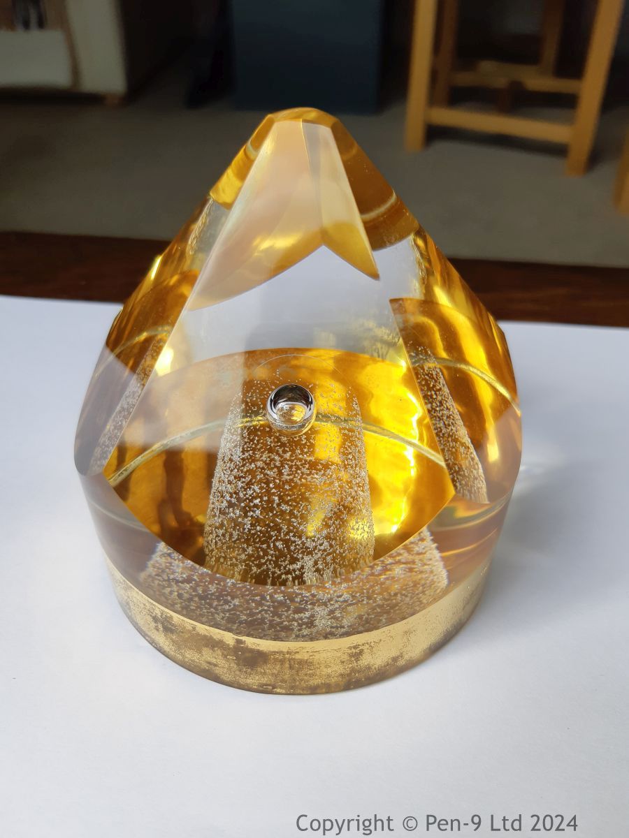 Paperweight Paperweight