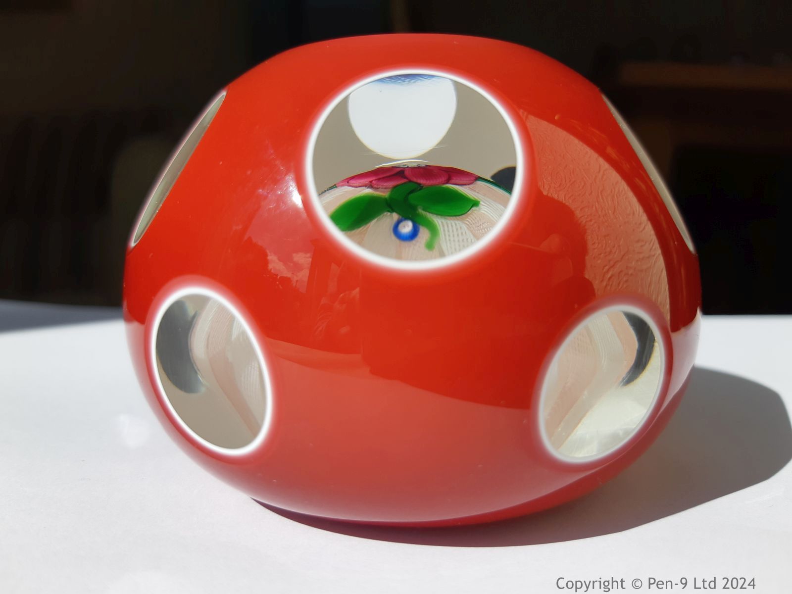 Paperweight Paperweight