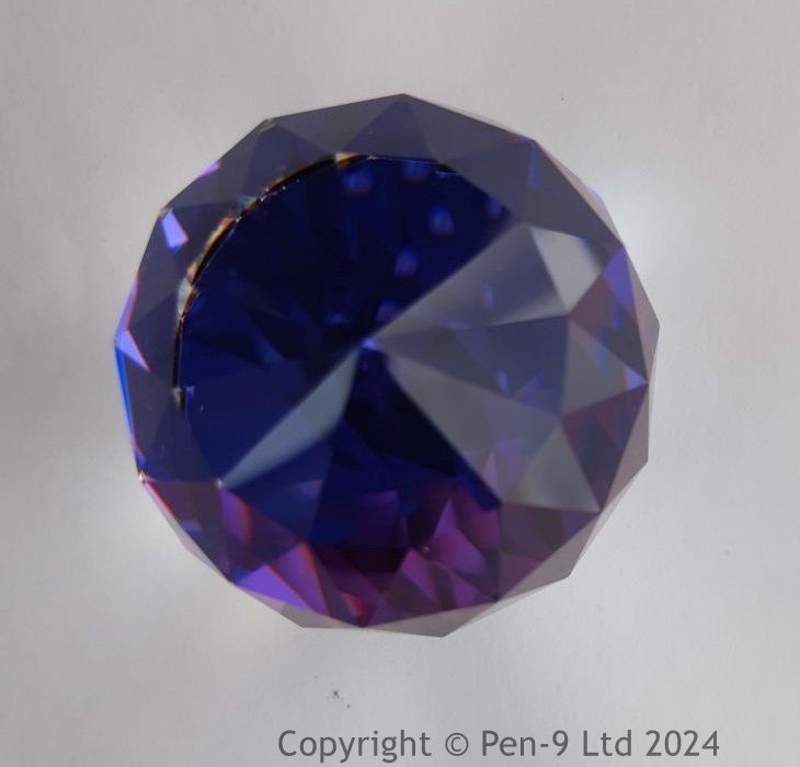 Paperweight Paperweight