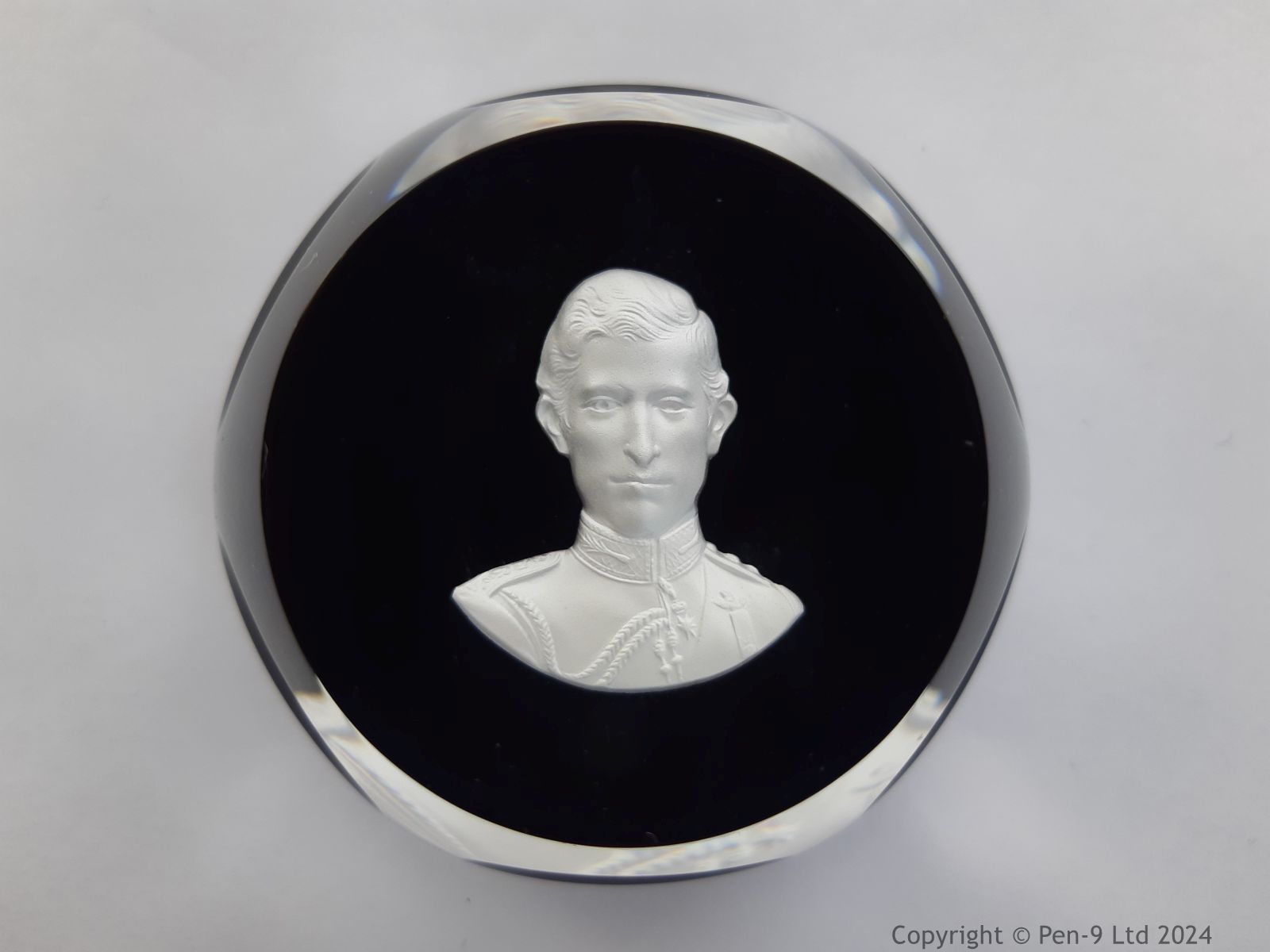 Paperweight Paperweight