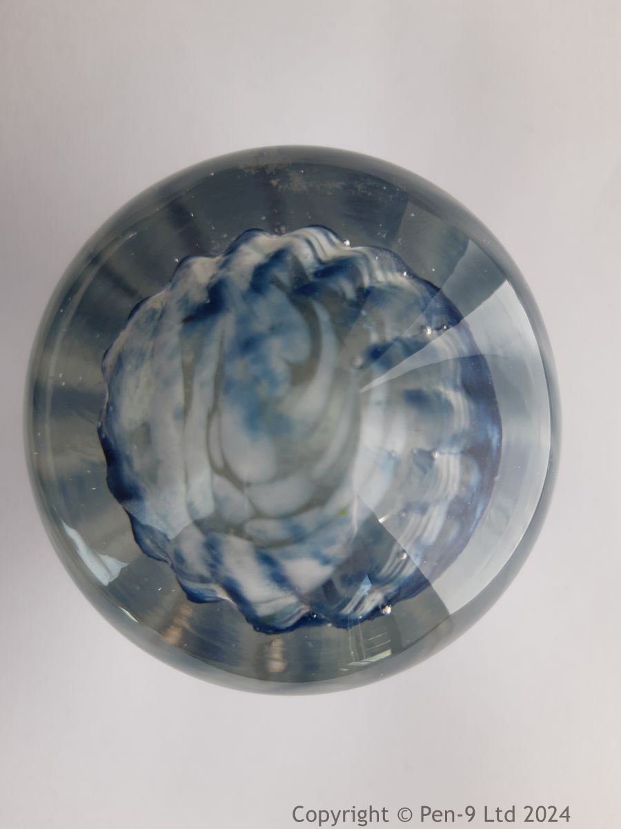 Paperweight Paperweight