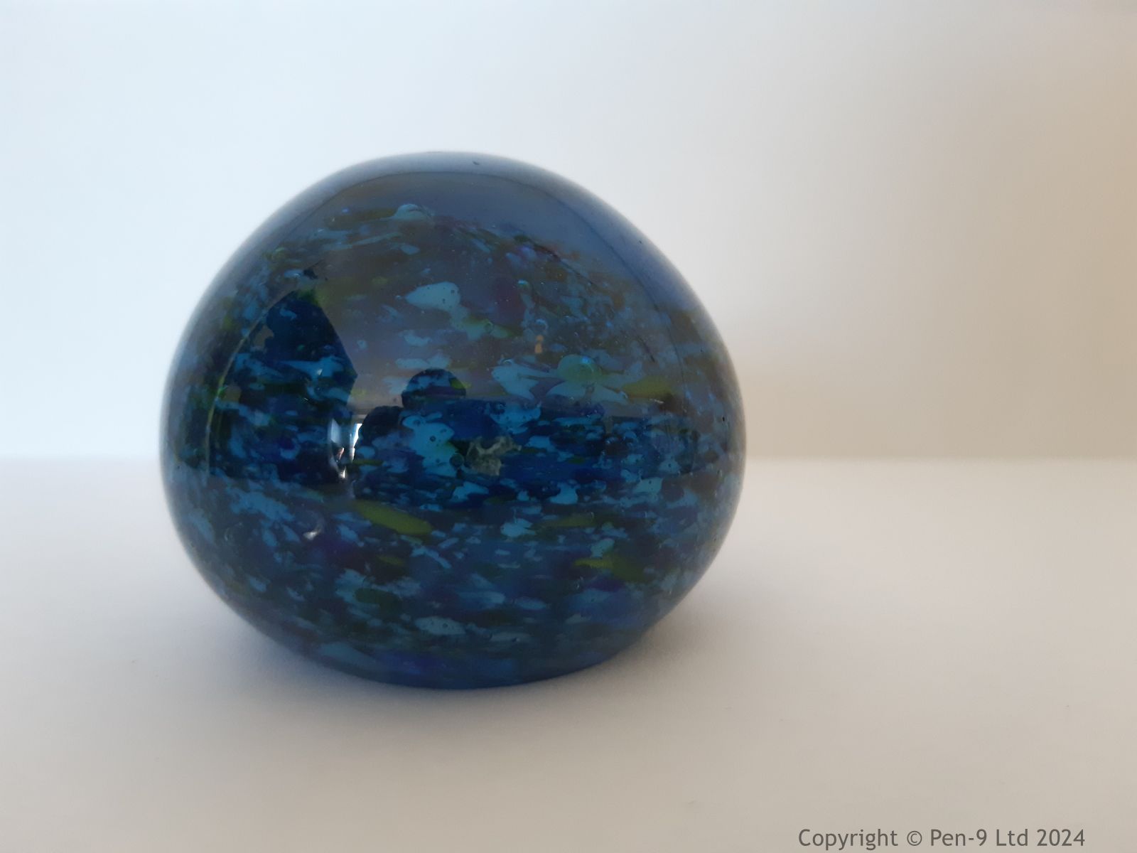 Paperweight Paperweight