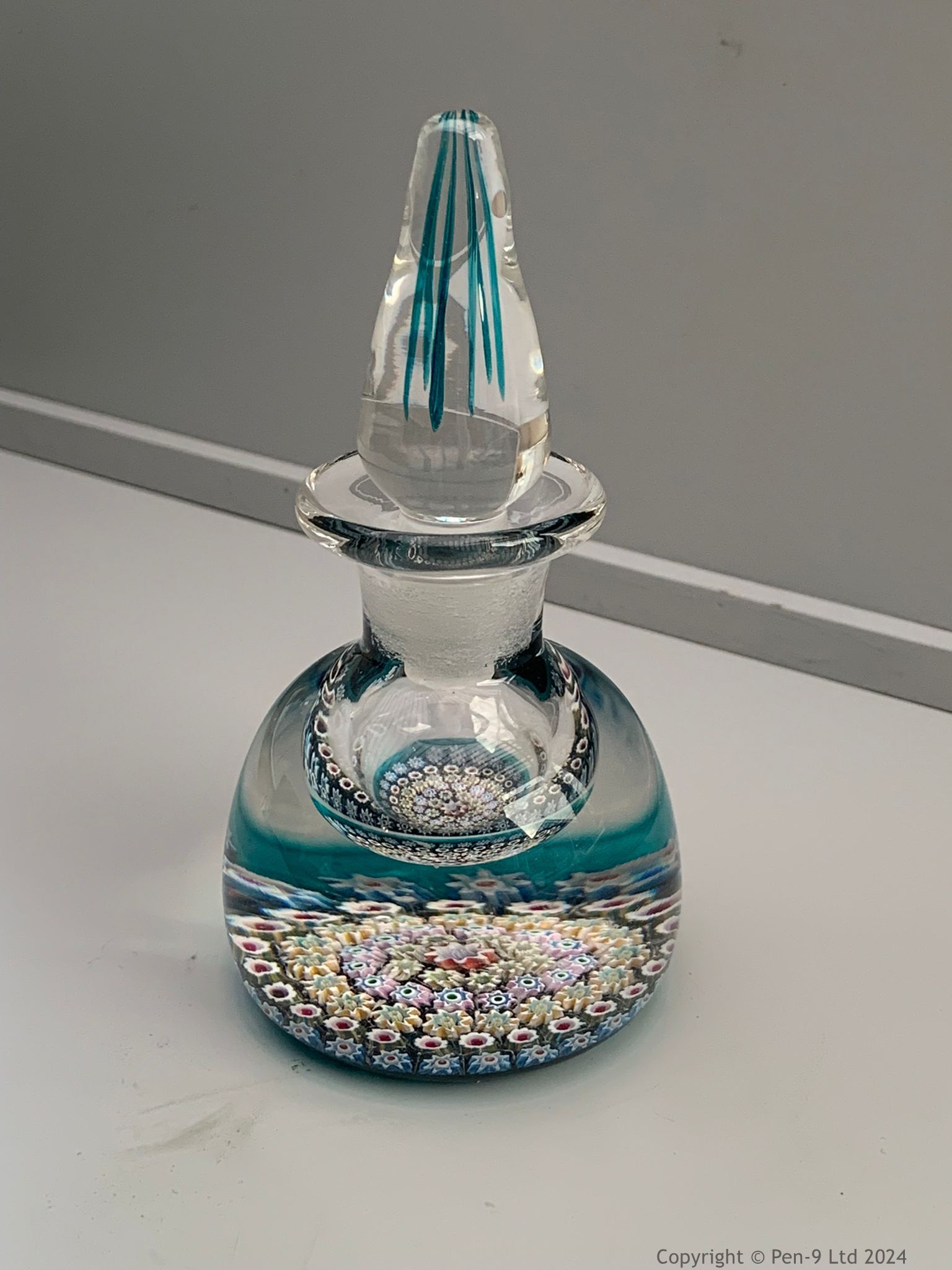 Paperweight Paperweight