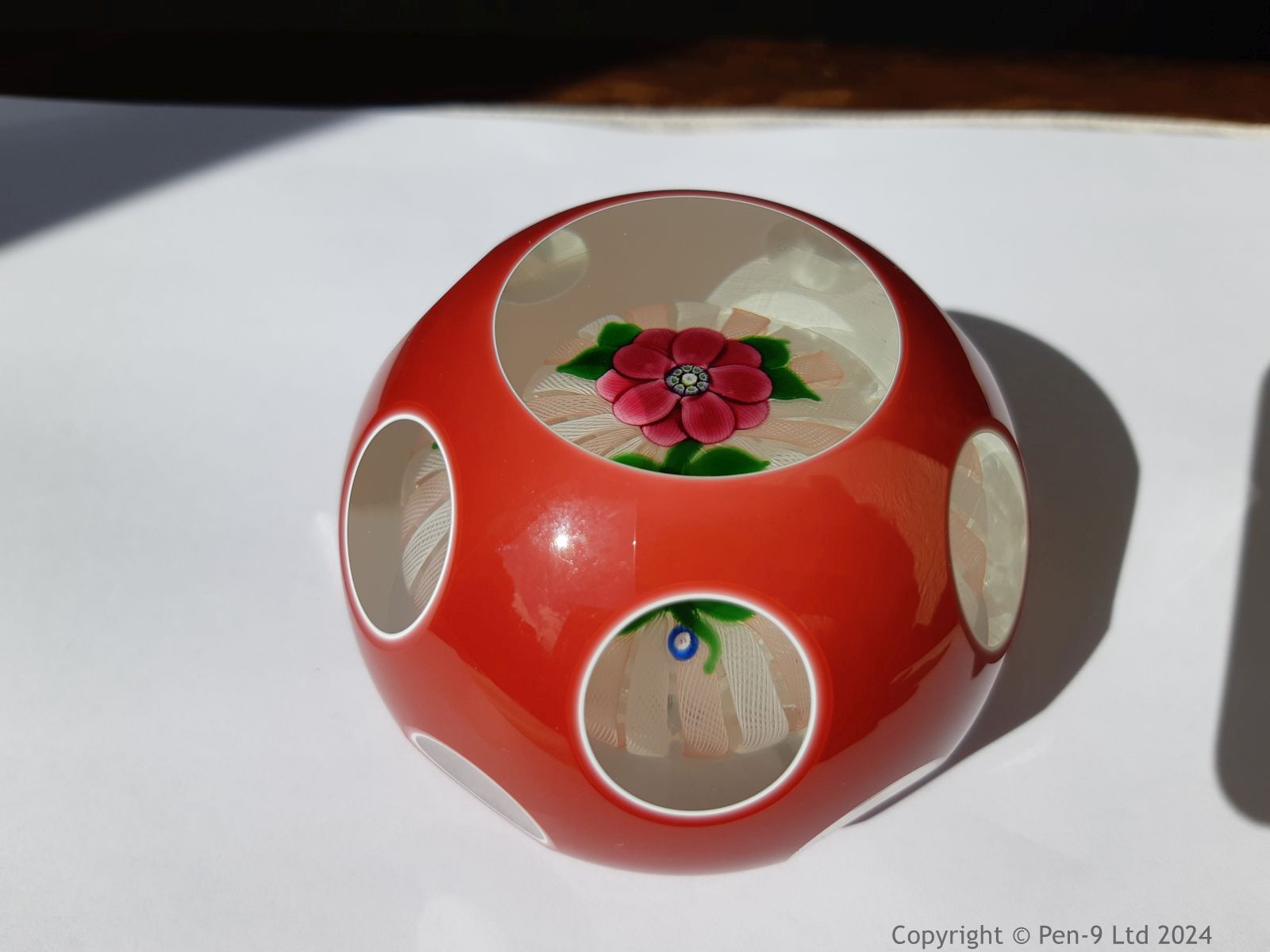 Paperweight Paperweight