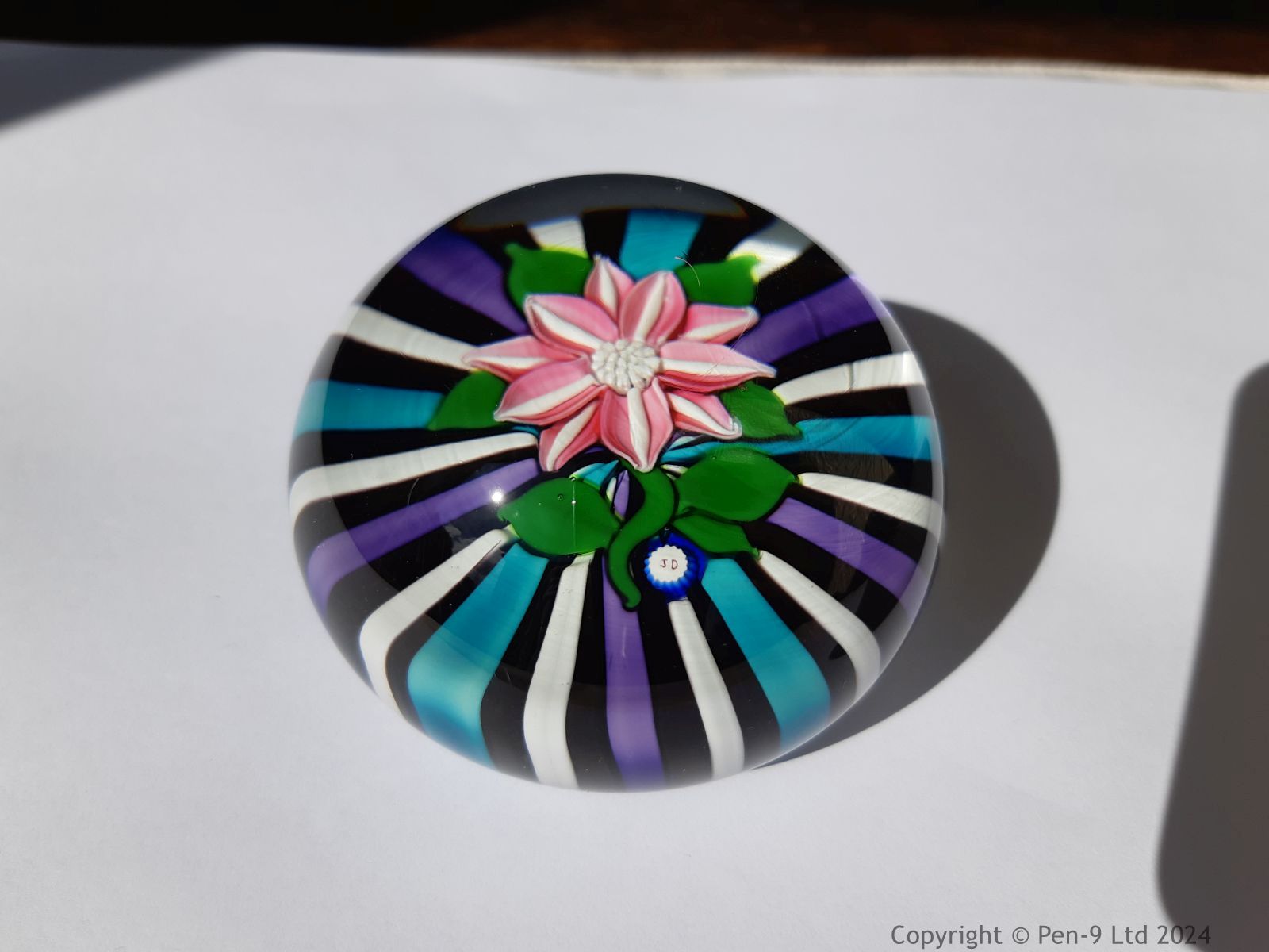 Paperweight Paperweight