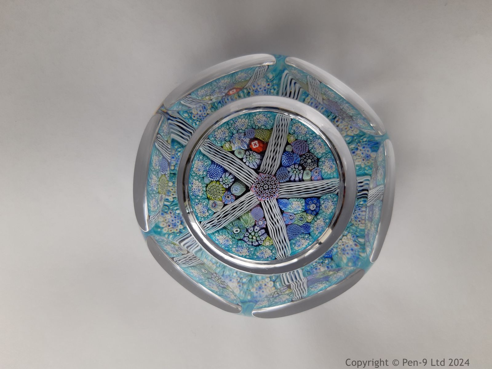 Paperweight Paperweight