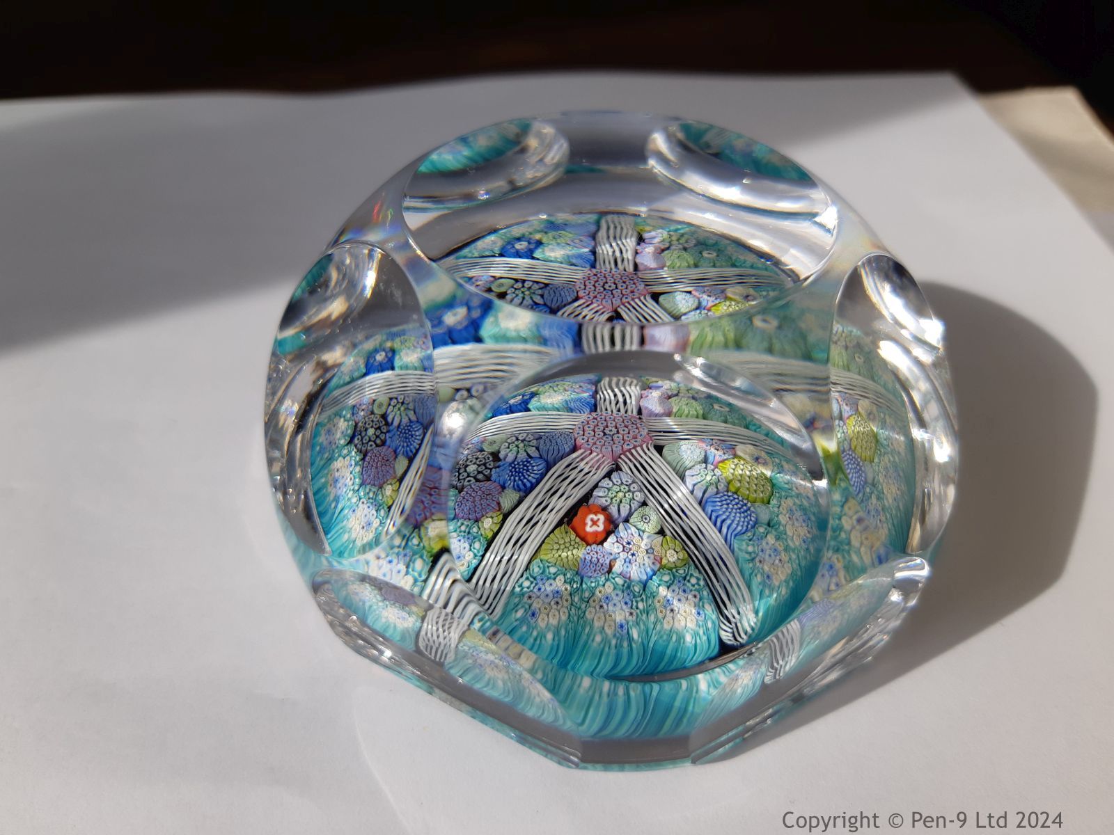 Paperweight Paperweight