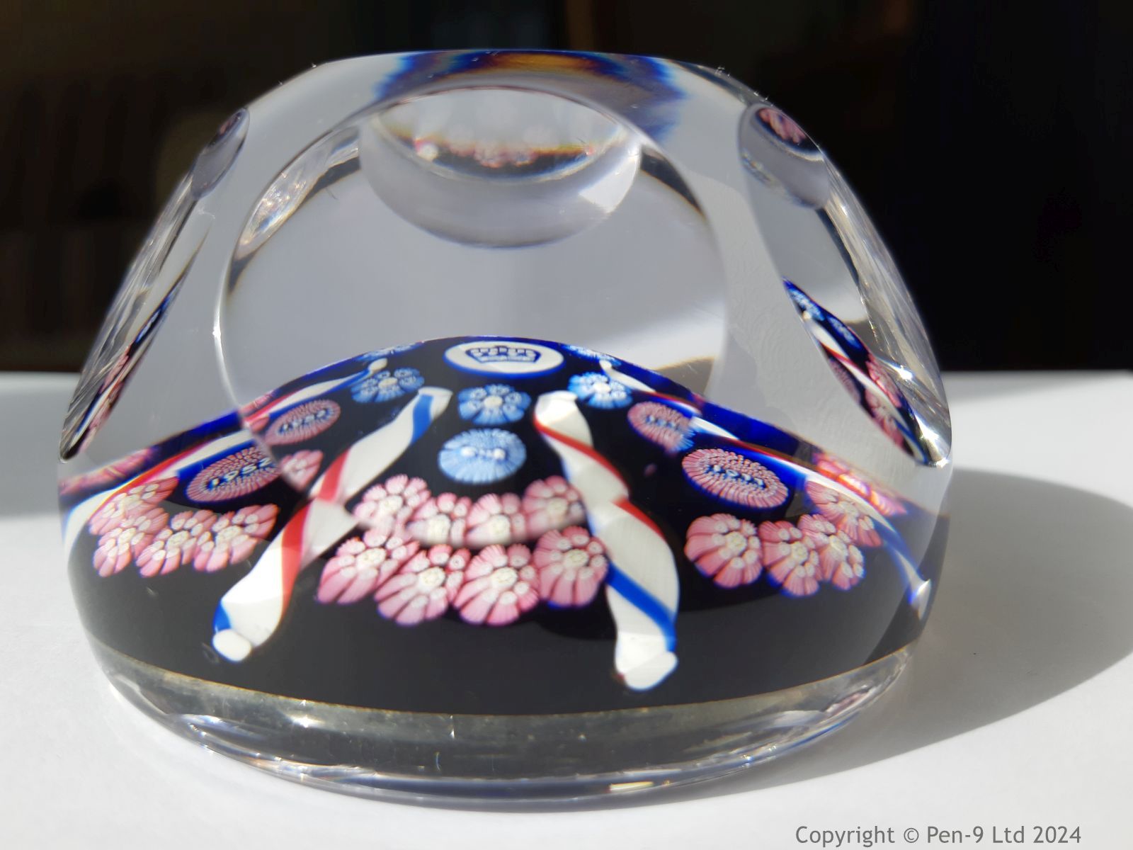 Paperweight Paperweight