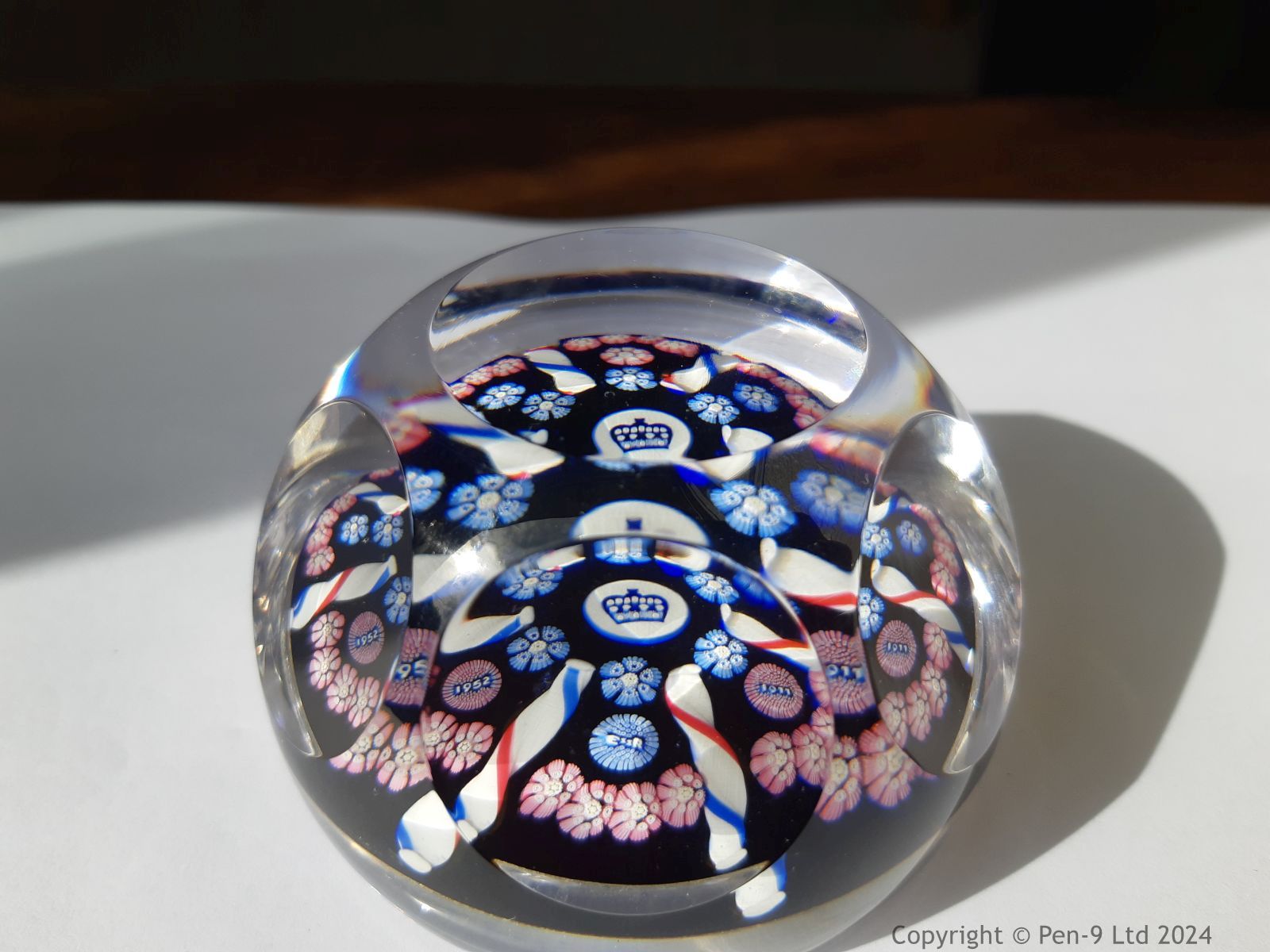 Paperweight Paperweight
