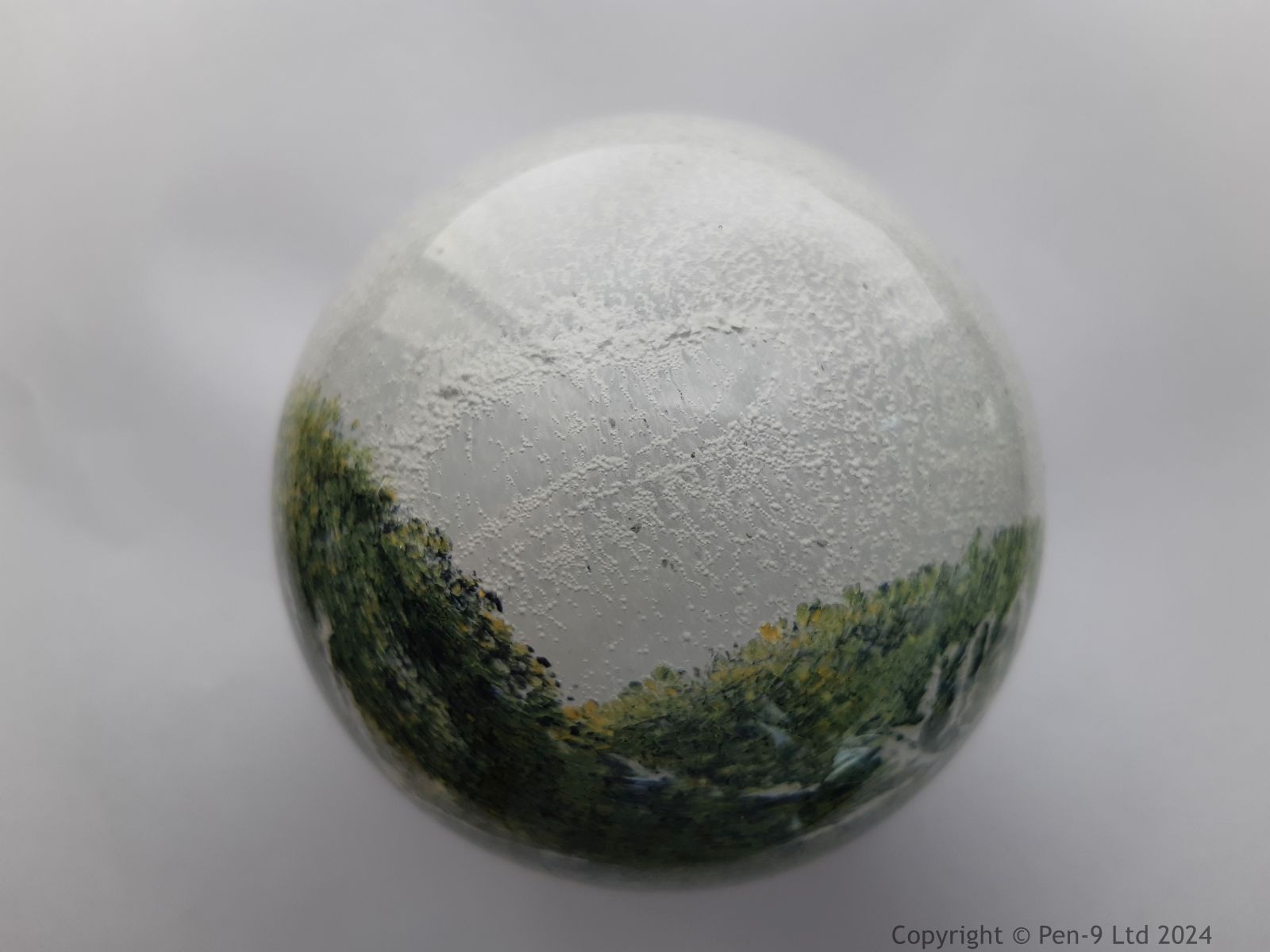 Paperweight Paperweight