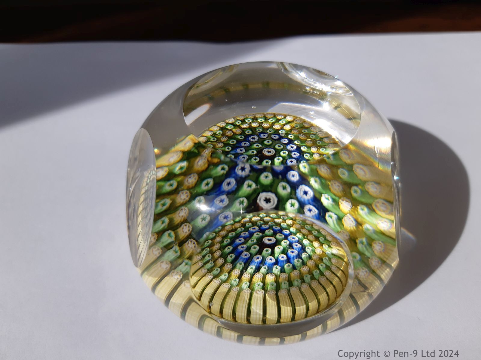 Paperweight Paperweight