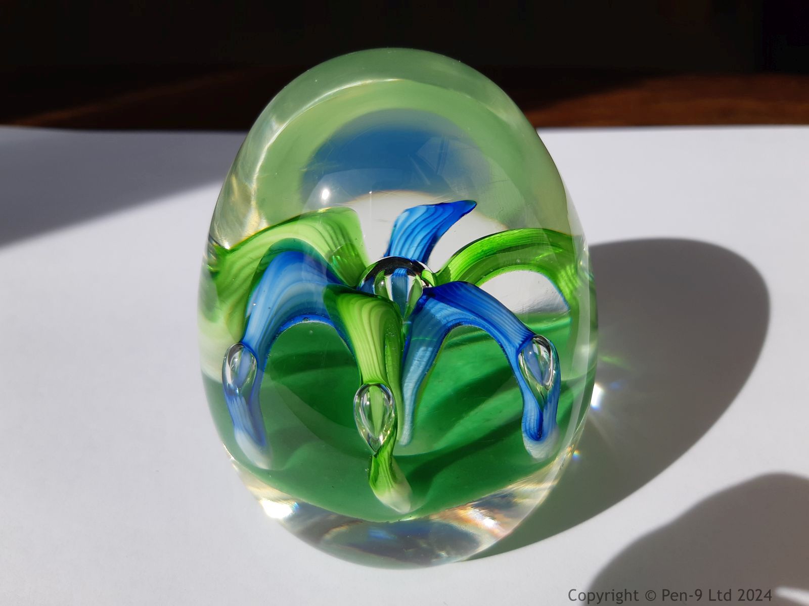 Paperweight Paperweight