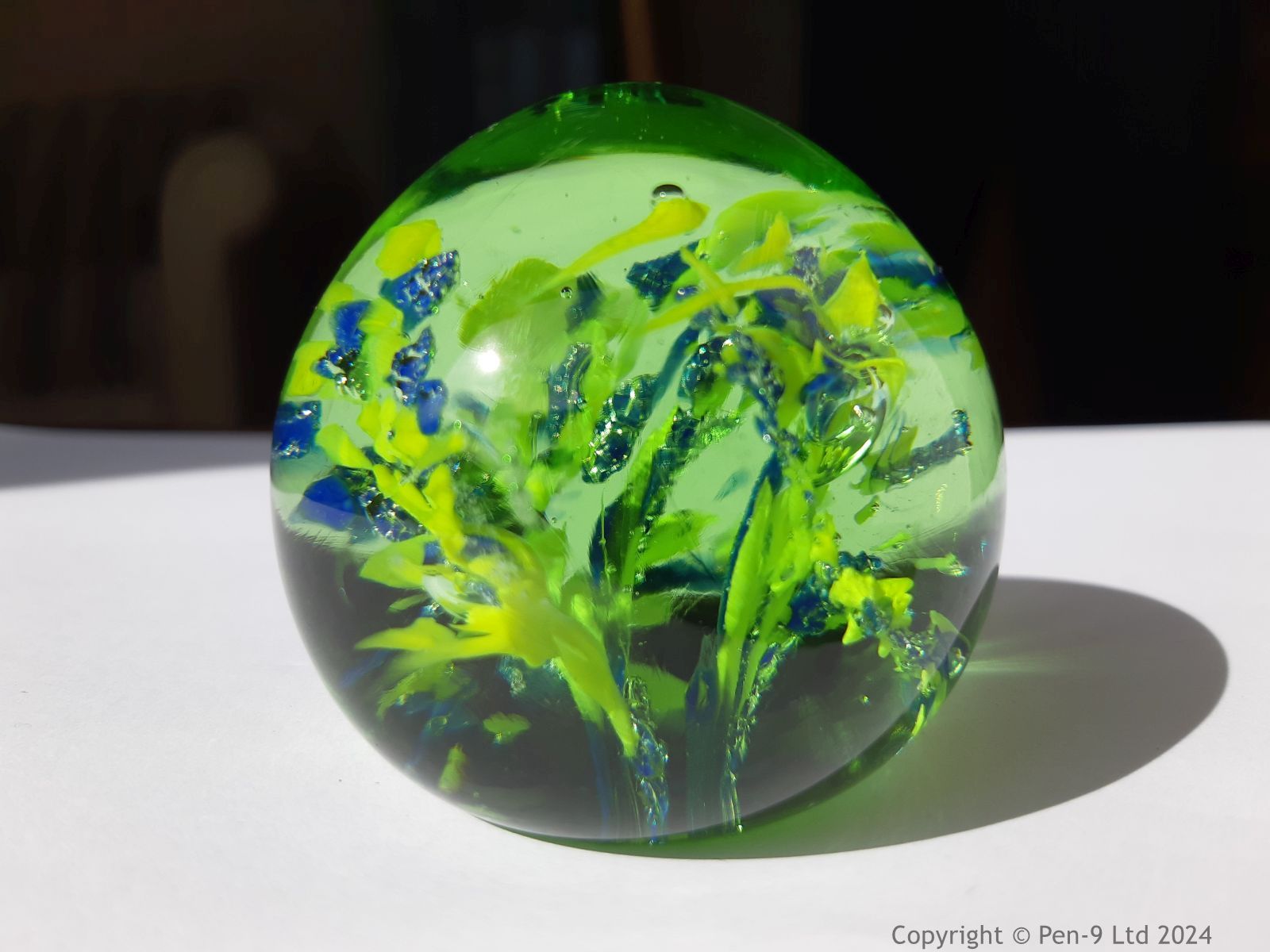 Paperweight Paperweight